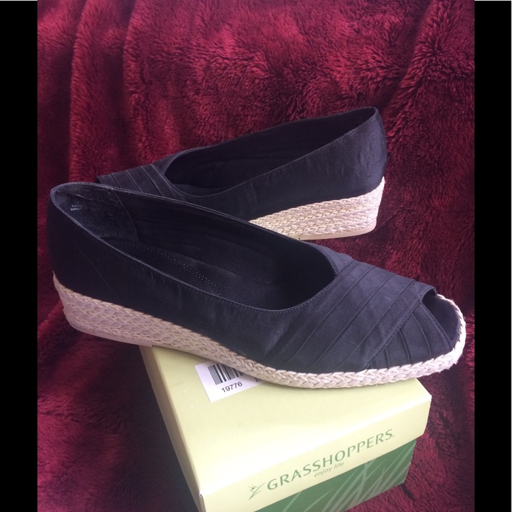 BLACK PEEP TOE ESPADRILLES- gently warn