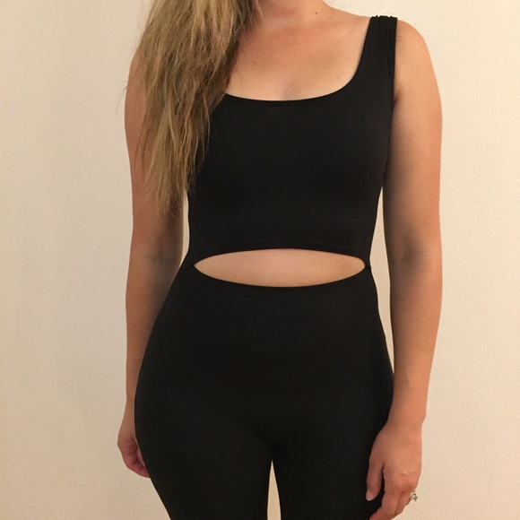 •LAST ONE• Cut Out Black Tank Jumpsuit - Picture 2 of 7