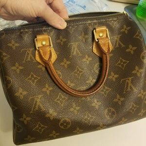 Louis Vuitton Monogram Speedy 25