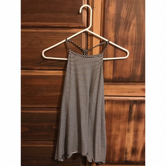PacSun Tops - Black and white high-necked tank top 🤘🏻