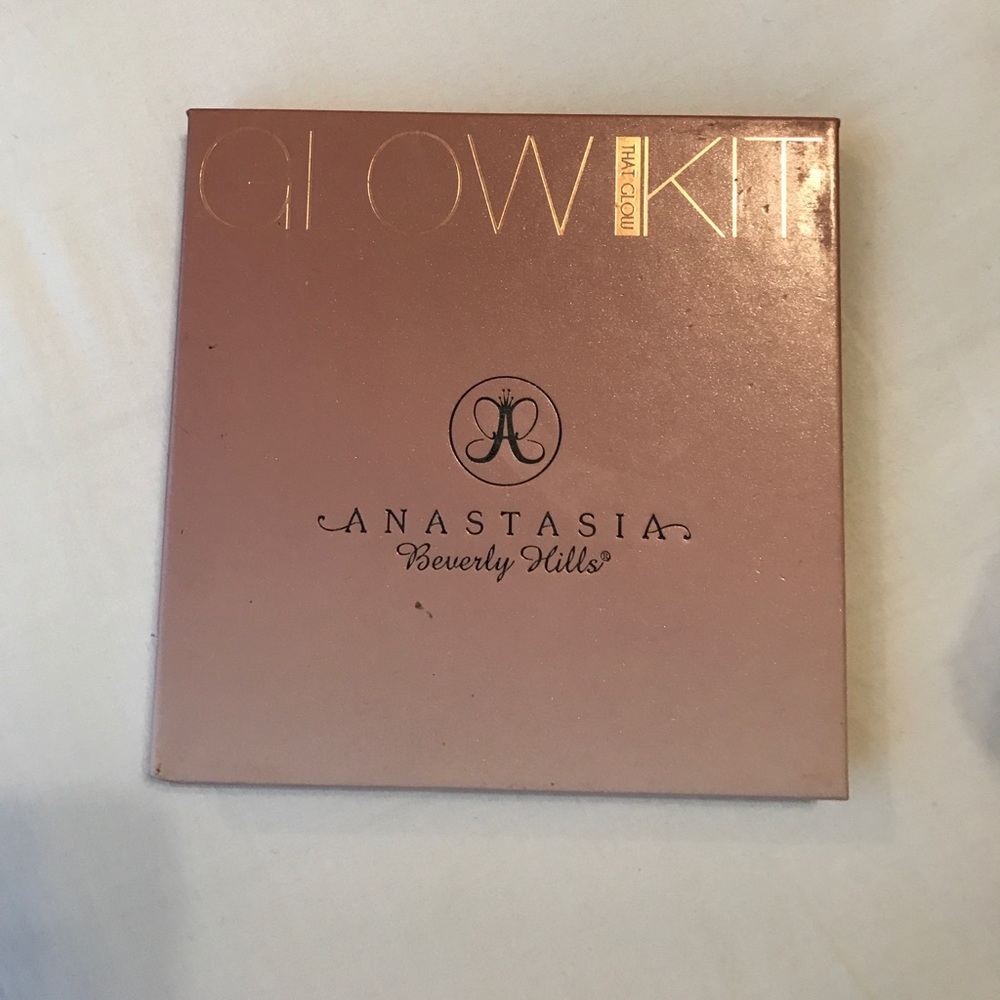 Anastasia Beverly Hills Glow Kit