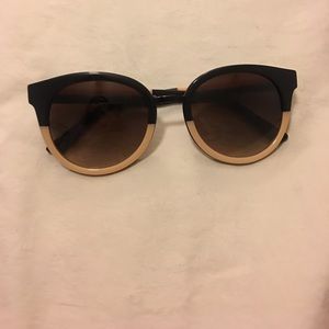 Tory Burch round sunglasses