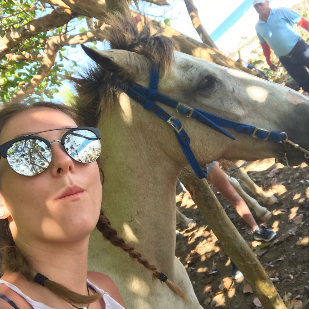 Meet your Posher, Jayson