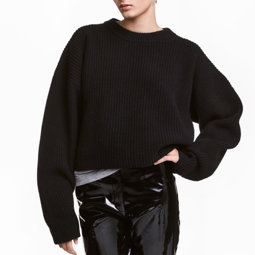 ISO!!!! H&M black chunky knit cropped sweater