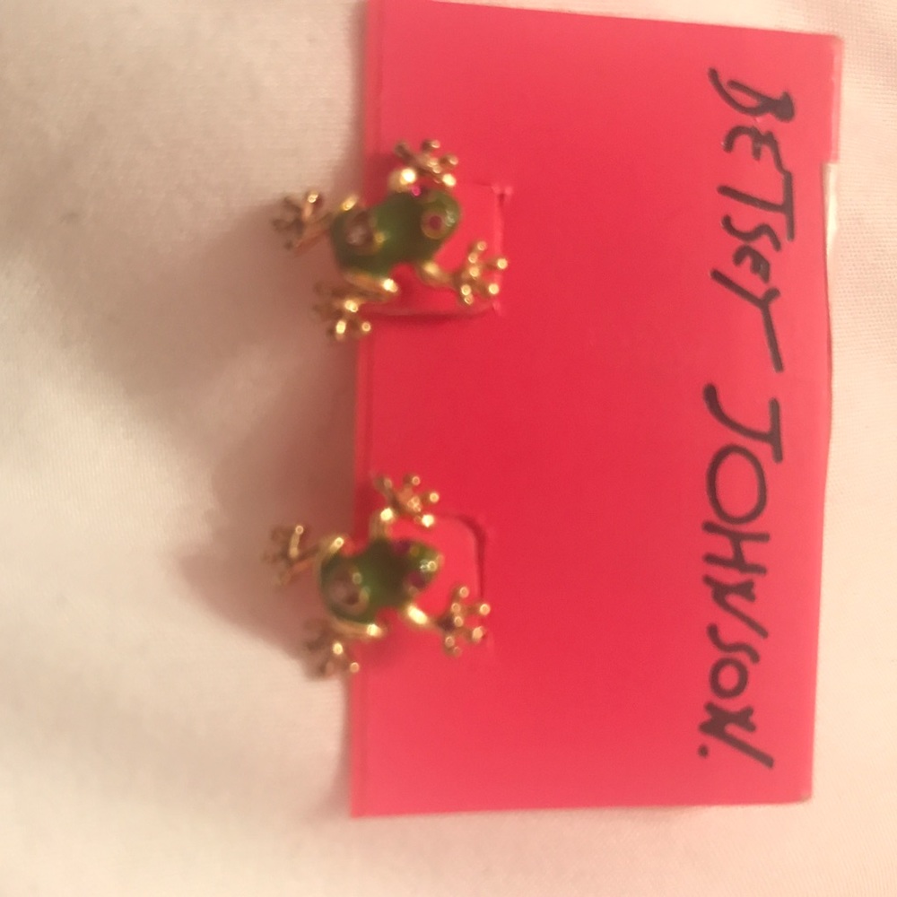 Cute frog earrings 🐸