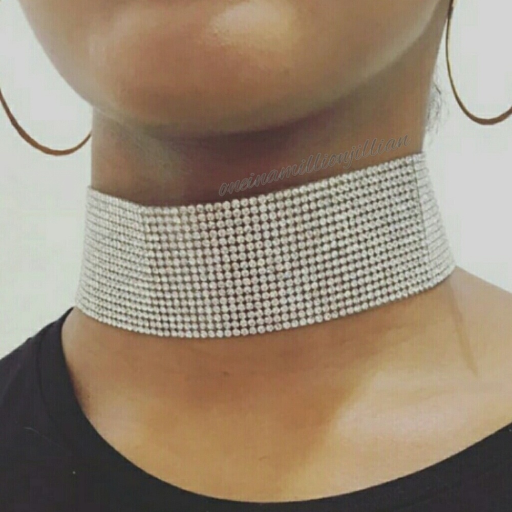 Sparkling Rhinestone Choker Necklace - Picture 3 of 5