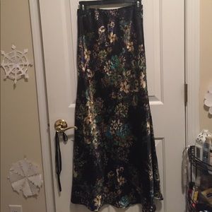 Beautiful blue floral maxi skirt