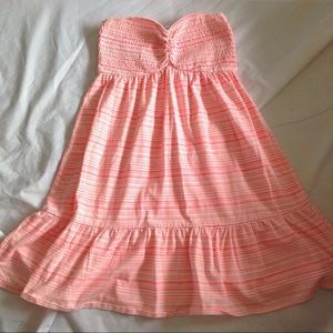 O'neill strapless Babydoll top (medium)