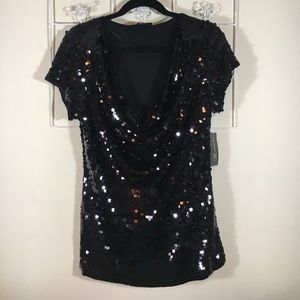 😁After Yard Sale Special! 🎉💋 Fun Black Top 💋