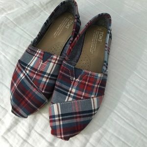 Women's Plaid TOMS (Size 7)