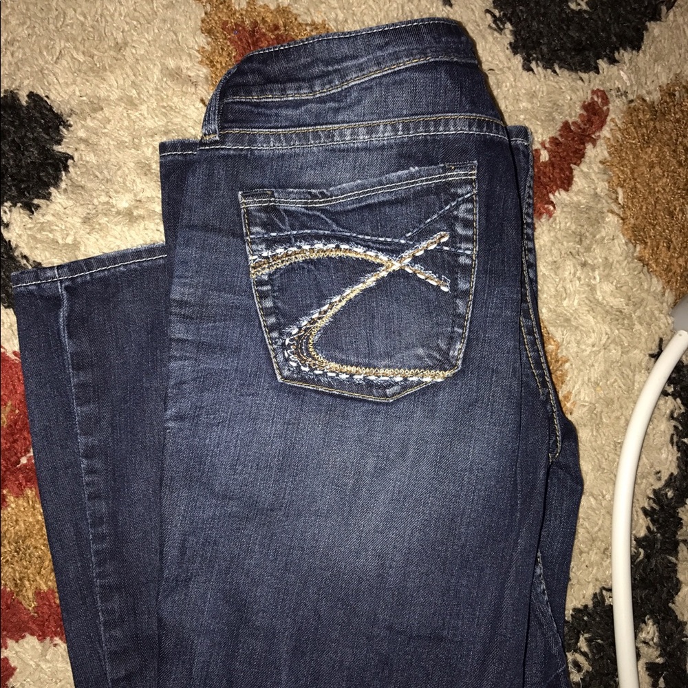 Silver Jeans - Picture 6 of 8
