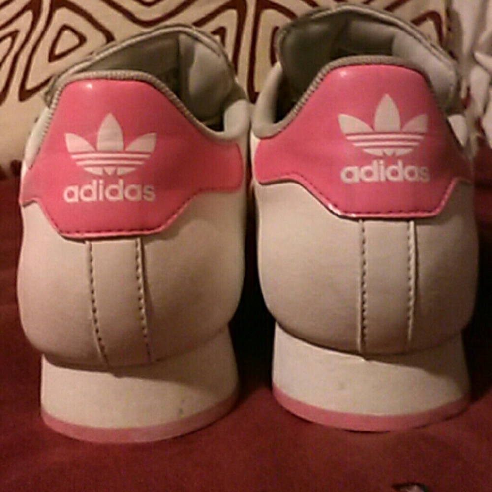 Adidas Samoa womens white & pink sneakers