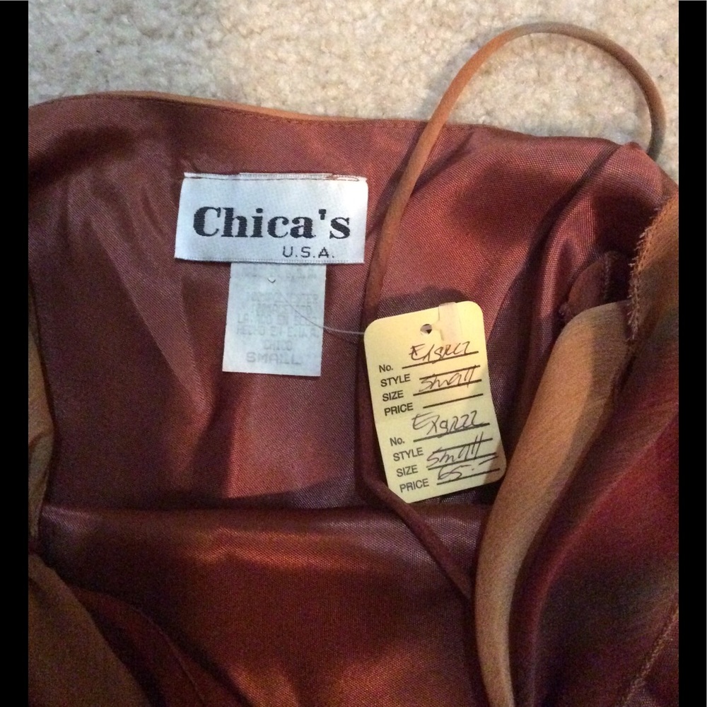 New woman's Chicas dress. - Picture 2 of 3