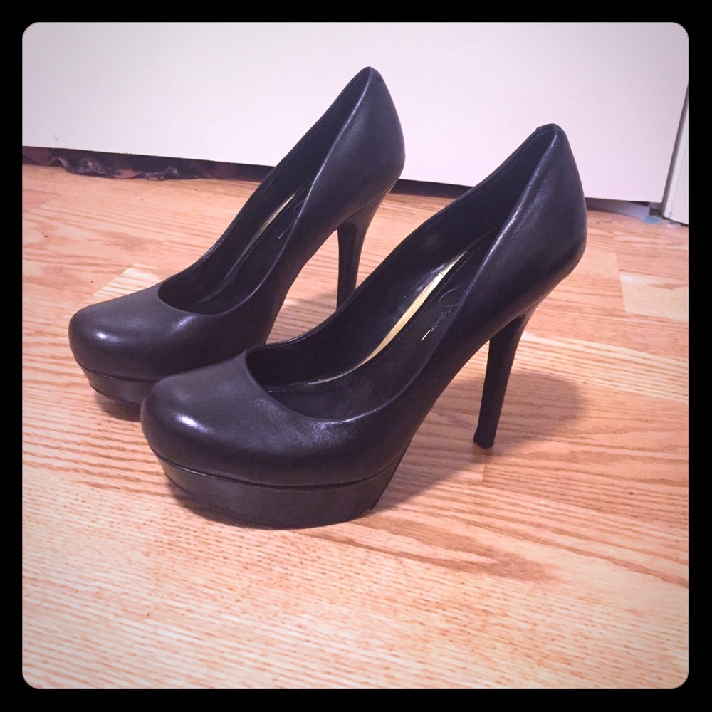 Black Jessica Simpson Waleo leather pumps 8.5