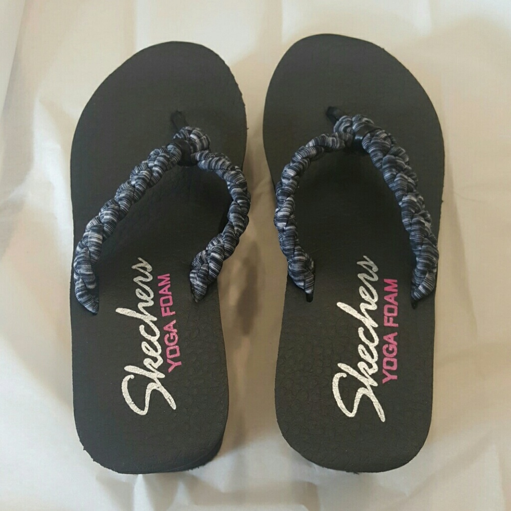 Skechers yoga foam 3in. Platform sandals
