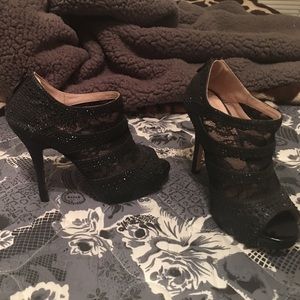 Black bling open toe bootie heel