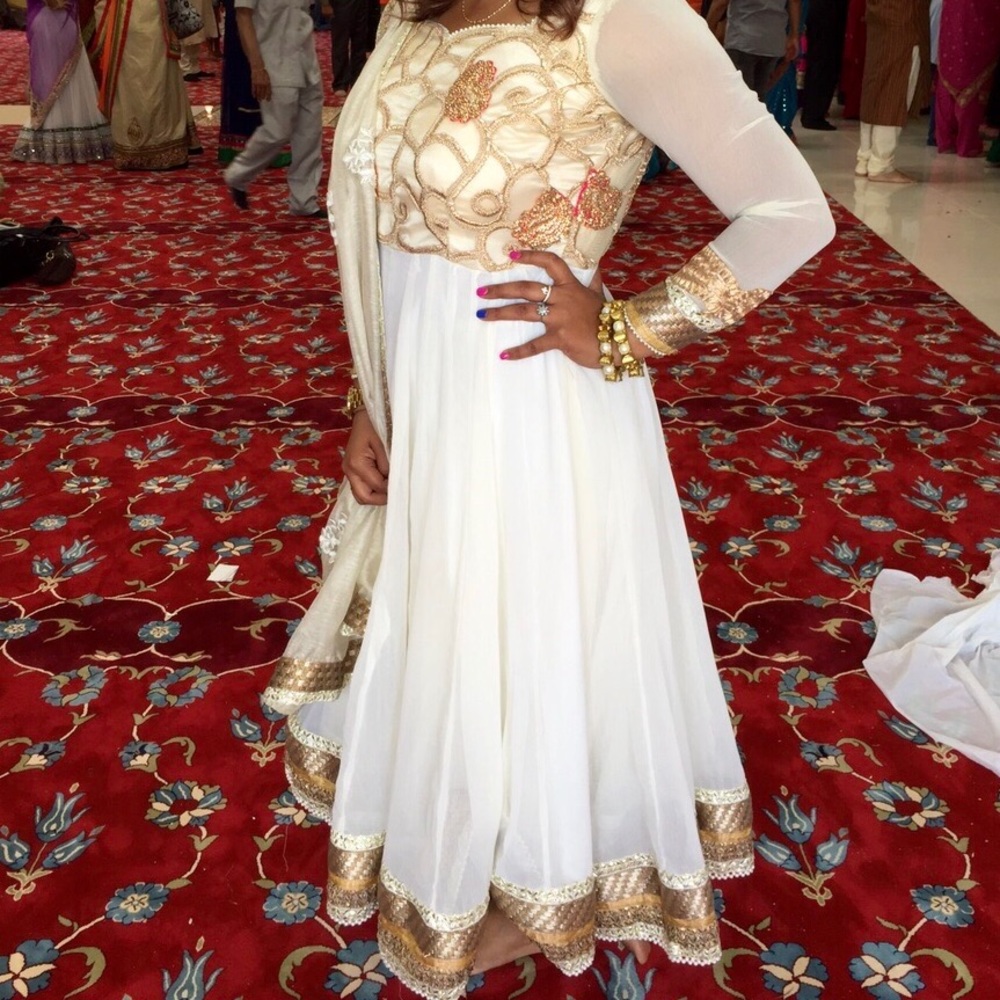 Indian dress ( Anarkali )