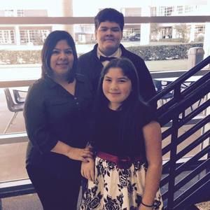 Meet your Posher, Luz elena