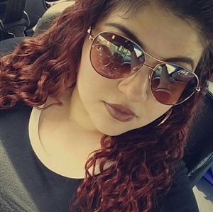 Meet your Posher, Jenny