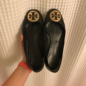 Tory burch reva flat