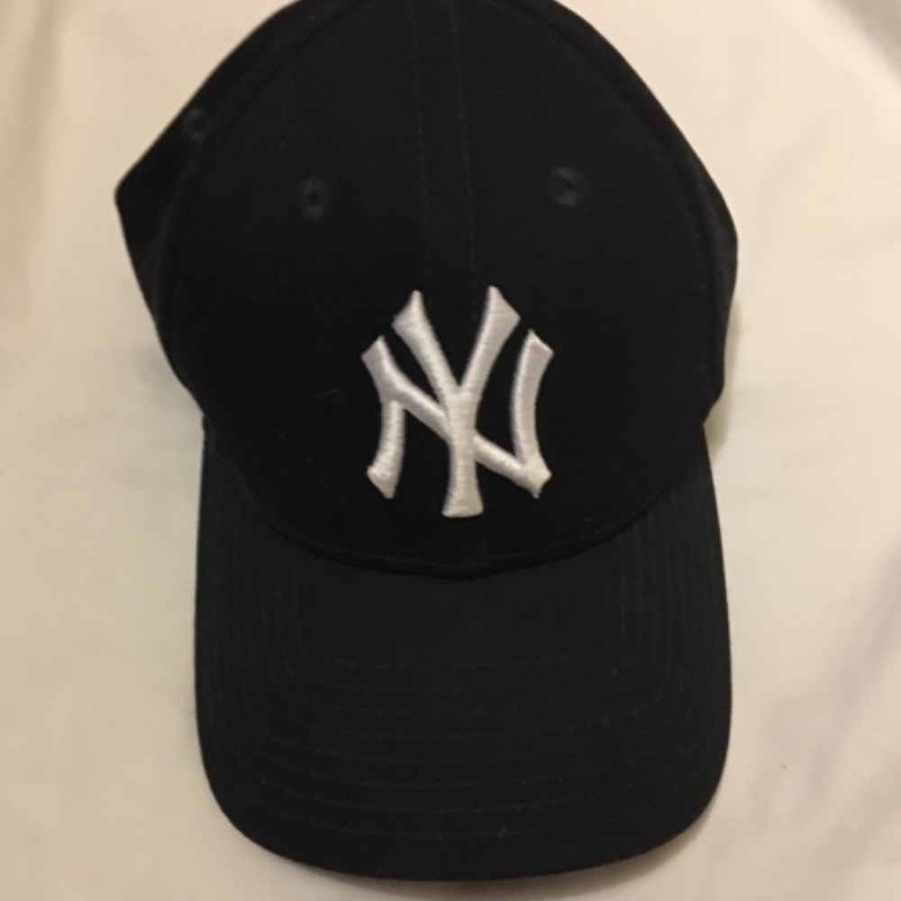 Yankees hat