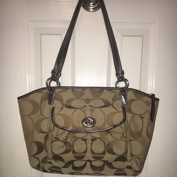 Authentic Coach Purse - Picture 1 of 4