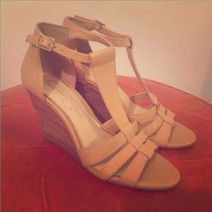 Jessica Simpson Wedges 6.5 Nude / Tan / Cream