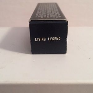 MAC Lipstick - LIVING LEGEND