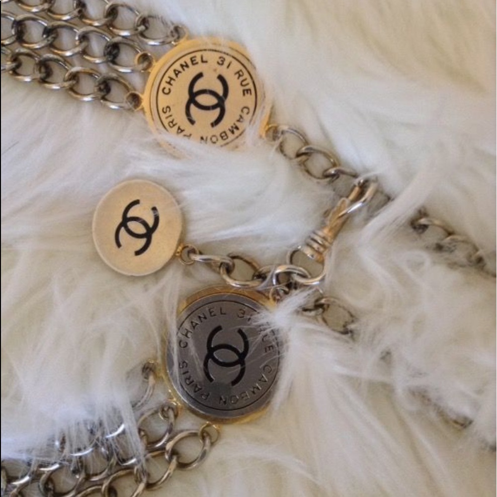 Chanel belt or necklace