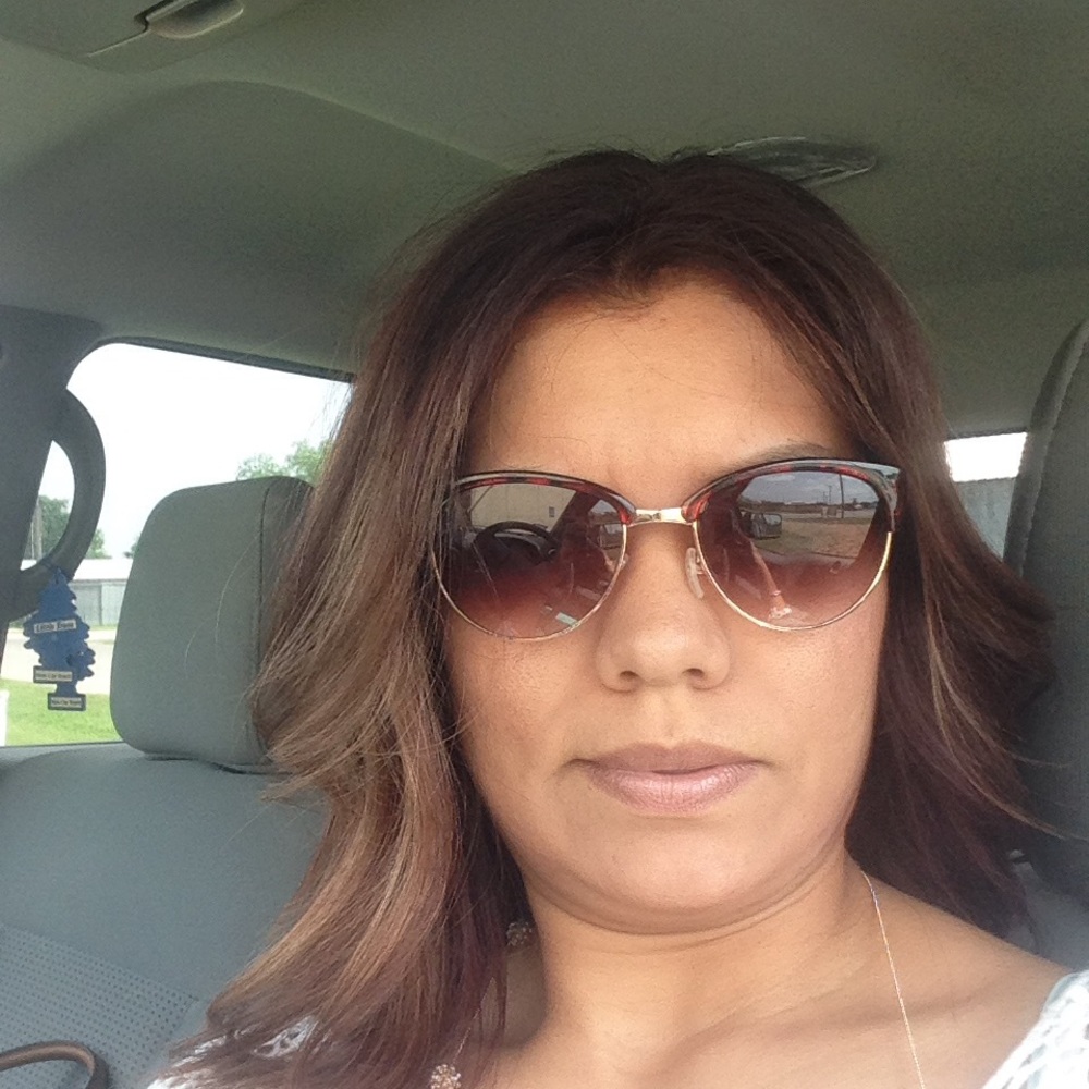 Meet your Posher, Maria