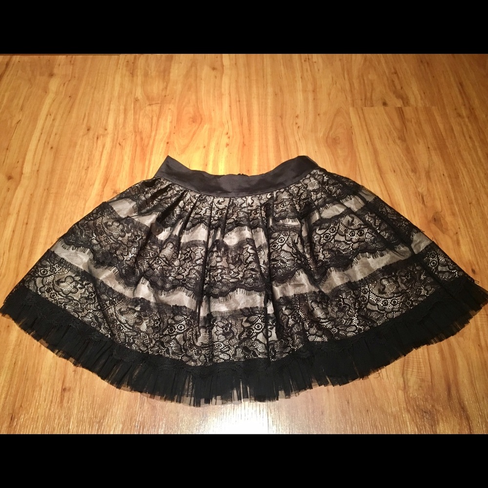 Black and beige puffy skirt