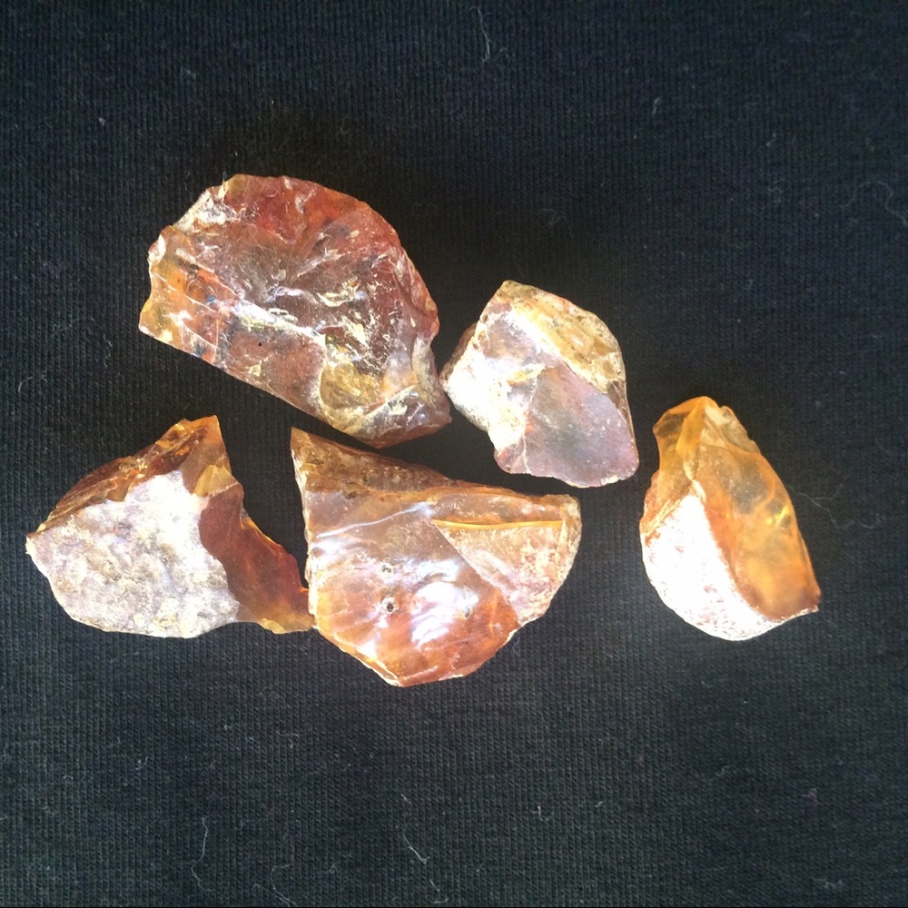 Loose, raw amber stones from Dominican Republic.