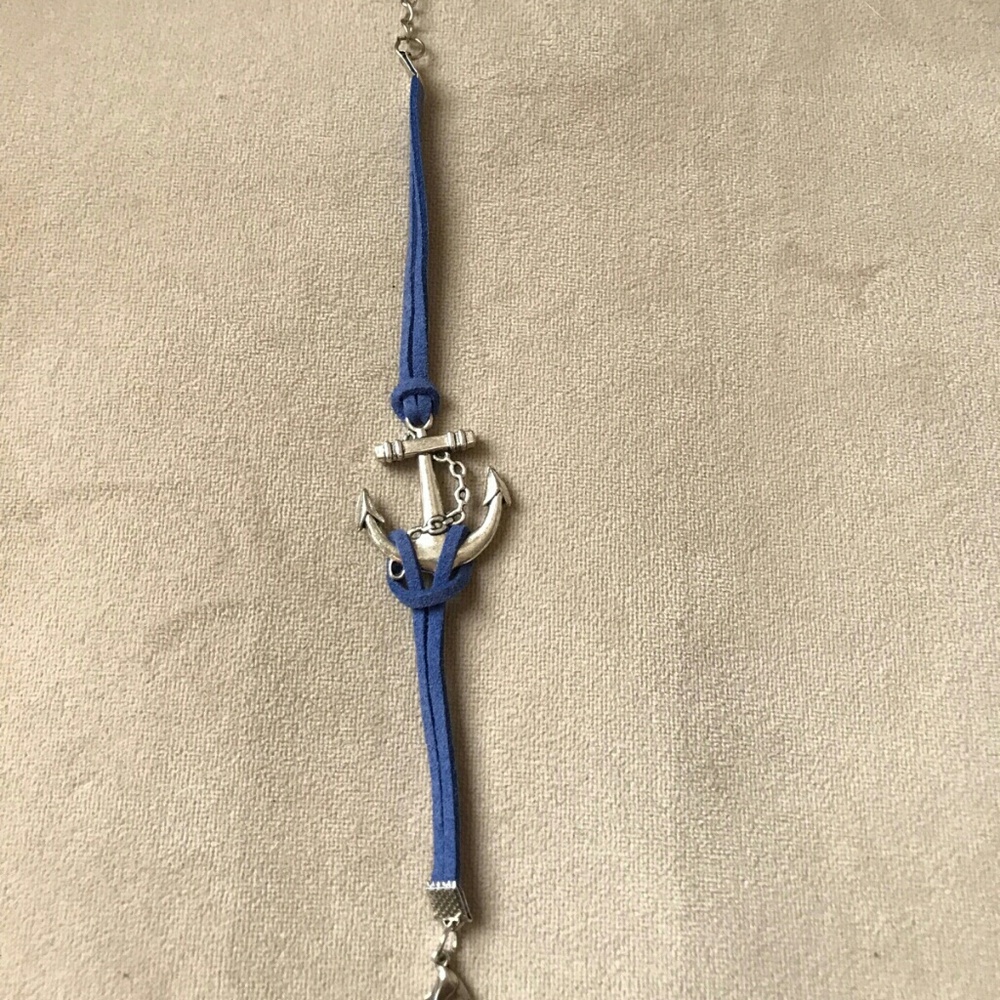 NWOT Anchor Faux Leather Bracelet!!