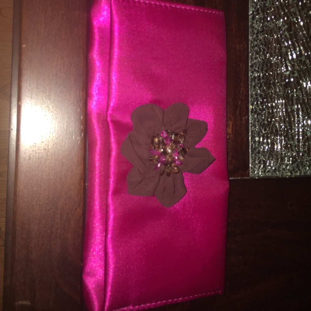 Cranberry & Brown Clutch 👛