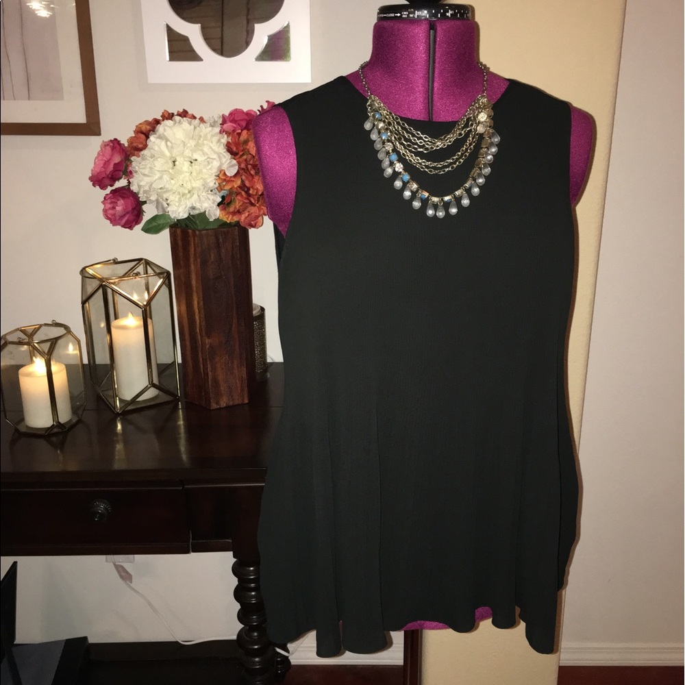 Beautiful sleeveless tops for work or play!
