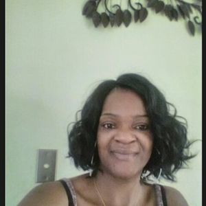 Meet your Posher, Tomeka