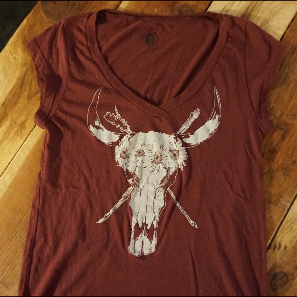 Volcom skull graphic tee