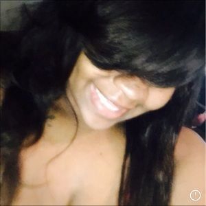 Meet your Posher, Damanique