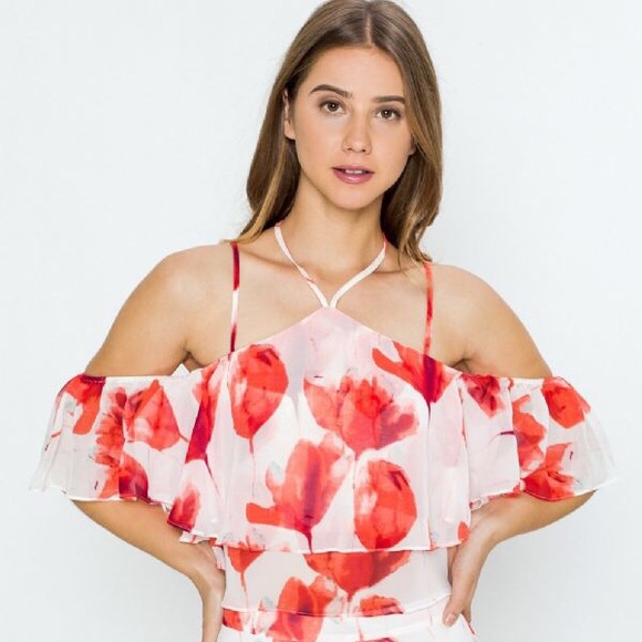 ❣️CLEARANCE❣️Off-the Shoulder Ruffle Top - Picture 2 of 4