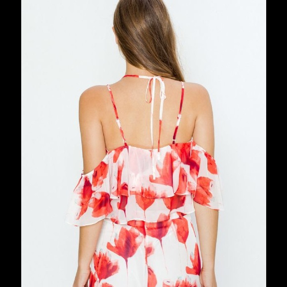 ❣️CLEARANCE❣️Off-the Shoulder Ruffle Top - Picture 3 of 4