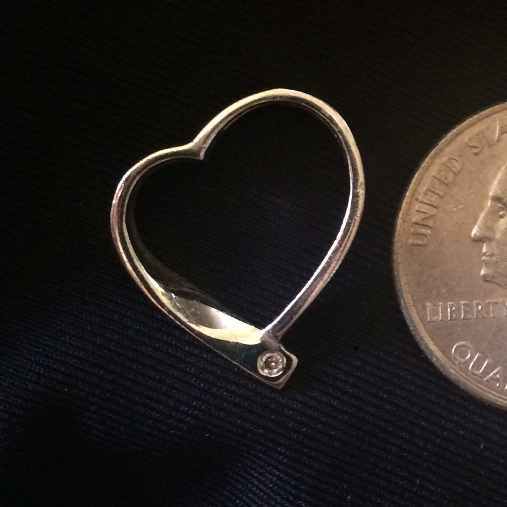 Silver heart pendant, cubic zirconia 'diamond'