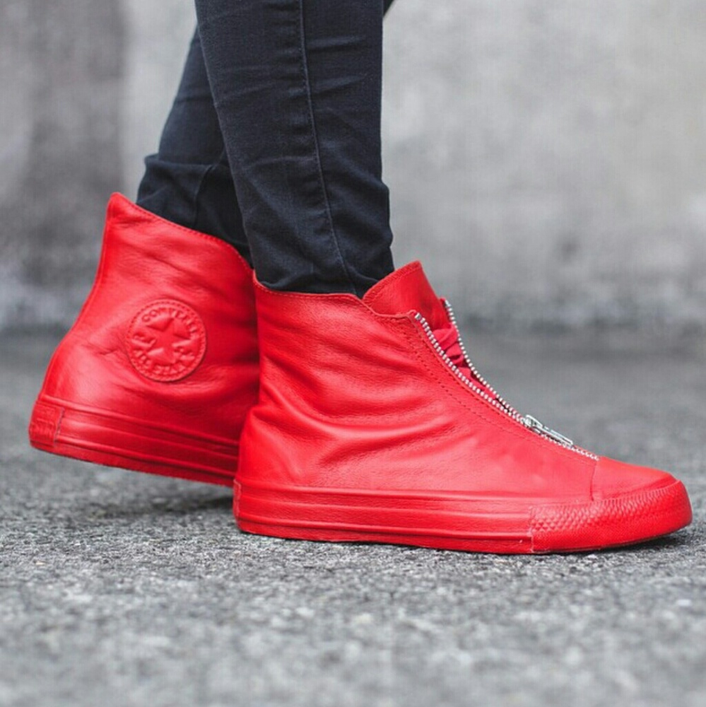 🔥NWT Converse Shroud Leather Hi Top Sneakers