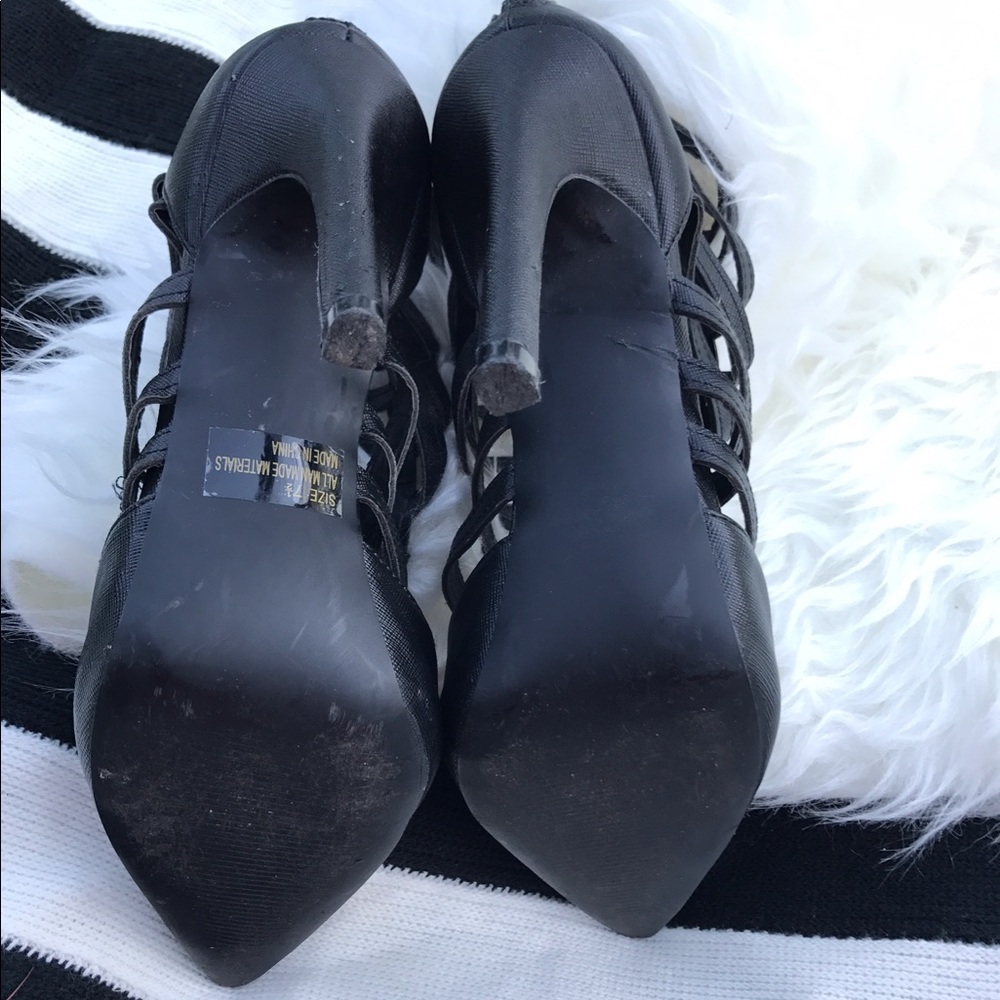 ⚡️Sale⚡️Black Cage Stiletto Booties - Picture 6 of 8