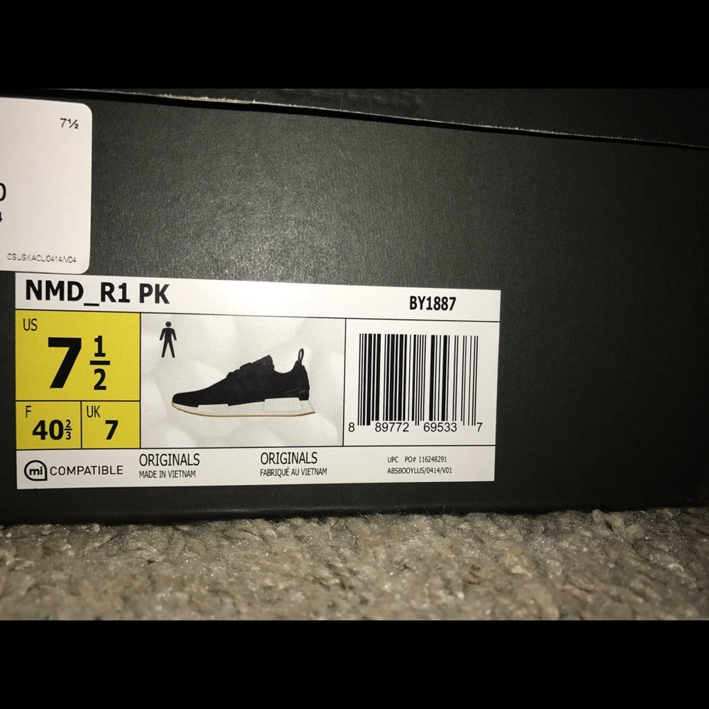 ADIDAS NMD R1 PK BLACK GUMPACK SIZE 7.5