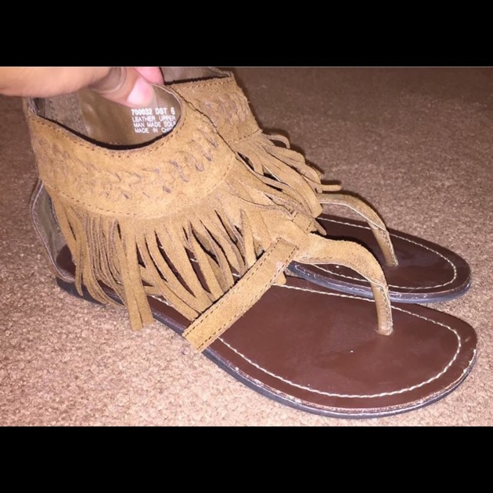 Minnetonka Fringe Sandals