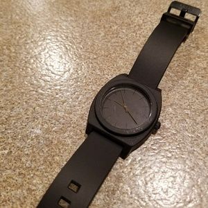 Nixon Watch