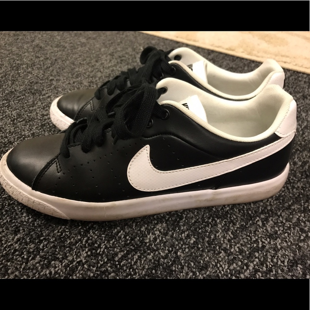 Nike Court Sneakers
