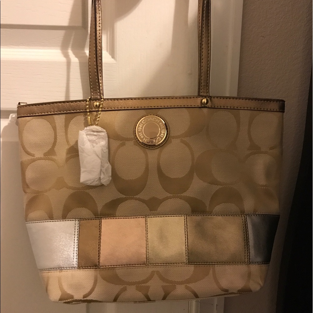 Authentic Coach Signature Tote