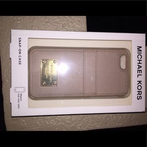 Michael Kors Saffiano Leather iPhone 6 Case