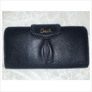 COACH WALLET (AUTHENTIC)